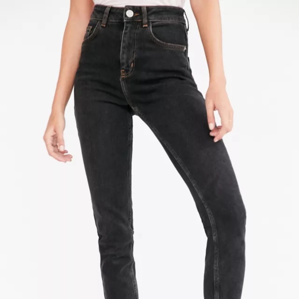 Black Girlfriend Jeans